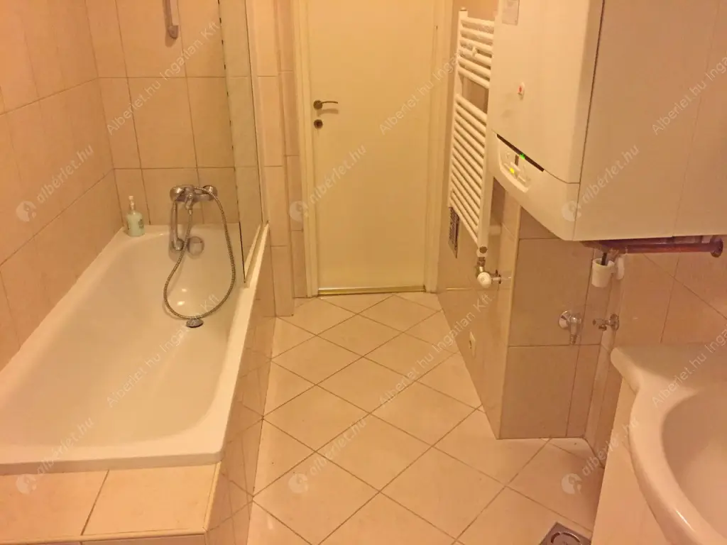 Kiadó albérlet 300000 Ft/hó áron: Budapest, XI. kerület  Köbölkút utca. Mérete: 65 nm, 2 szobás | Alberlet.hu - 6048328