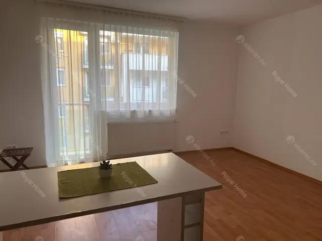 Kiadó albérlet 185000 Ft/hó áron: Budapest, XI. kerület  Kondorosi út. Mérete: 24 nm, 1 szobás | Alberlet.hu - 6676707