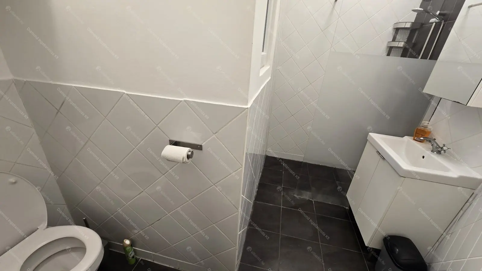 Kiadó albérlet 300000 Ft/hó áron: Budapest, XI. kerület  Kosztolányi Dezső tér. Mérete: 54 nm, 2 szobás | Alberlet.hu - 6681499