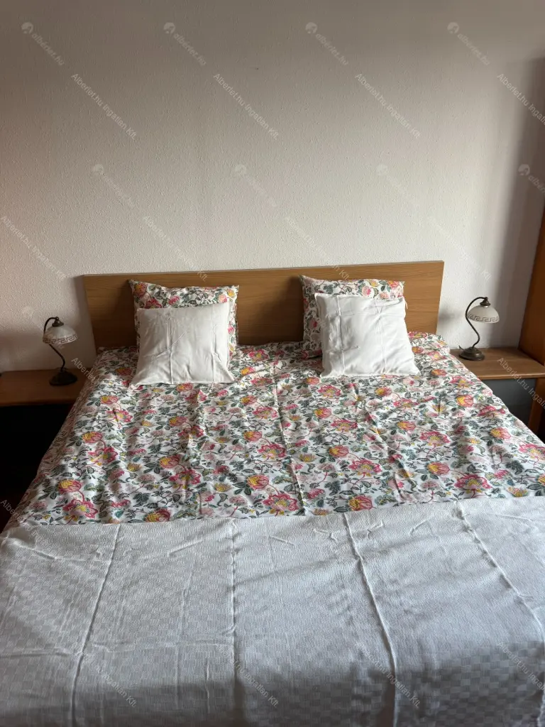 Kiadó albérlet 250000 Ft/hó áron: Budapest, XI. kerület  Kosztolányi Dezső tér. Mérete: 60 nm, 2 szobás | Alberlet.hu - 6659621