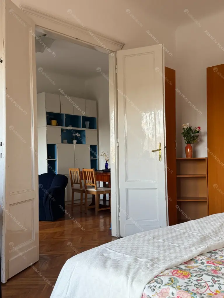 Kiadó albérlet 250000 Ft/hó áron: Budapest, XI. kerület  Kosztolányi Dezső tér. Mérete: 60 nm, 2 szobás | Alberlet.hu - 6659627