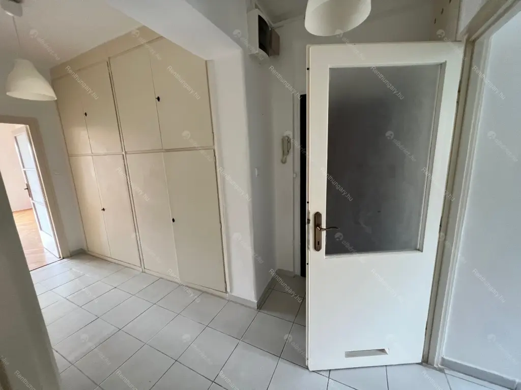 Kiadó albérlet 390000 Ft/hó áron: Budapest, XI. kerület  Lágymányosi utca. Mérete: 72 nm, 3 szobás | Alberlet.hu - 6386611