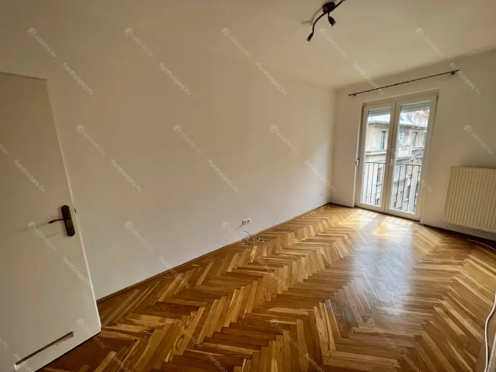 Kiadó albérlet 389000 Ft/hó áron: Budapest, XI. kerület  Lágymányosi utca. Mérete: 72 nm, 3 szobás | Alberlet.hu - 6664431