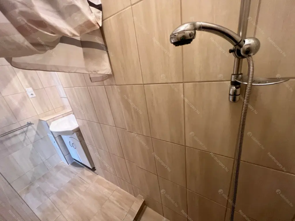 Kiadó albérlet 370000 Ft/hó áron: Budapest, XI. kerület  Lágymányosi utca. Mérete: 72 nm, 3 szobás | Alberlet.hu - 6682994