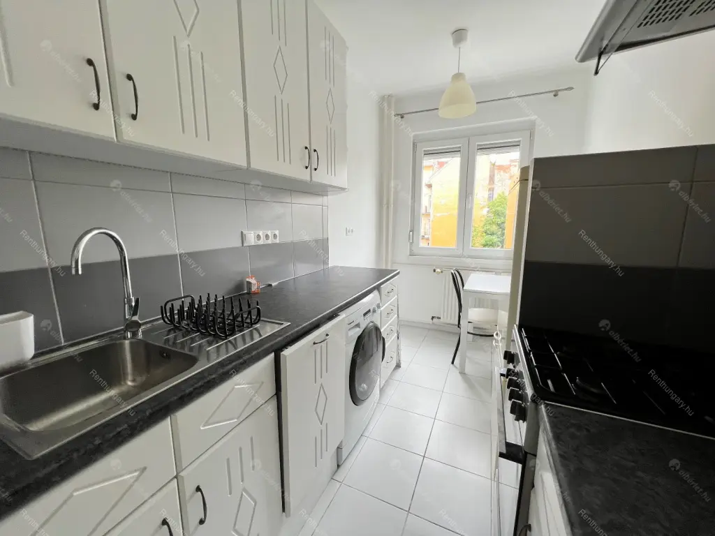 Kiadó albérlet 360000 Ft/hó áron: Budapest, XI. kerület  Lágymányosi utca. Mérete: 72 nm, 3 szobás | Alberlet.hu - 6708516