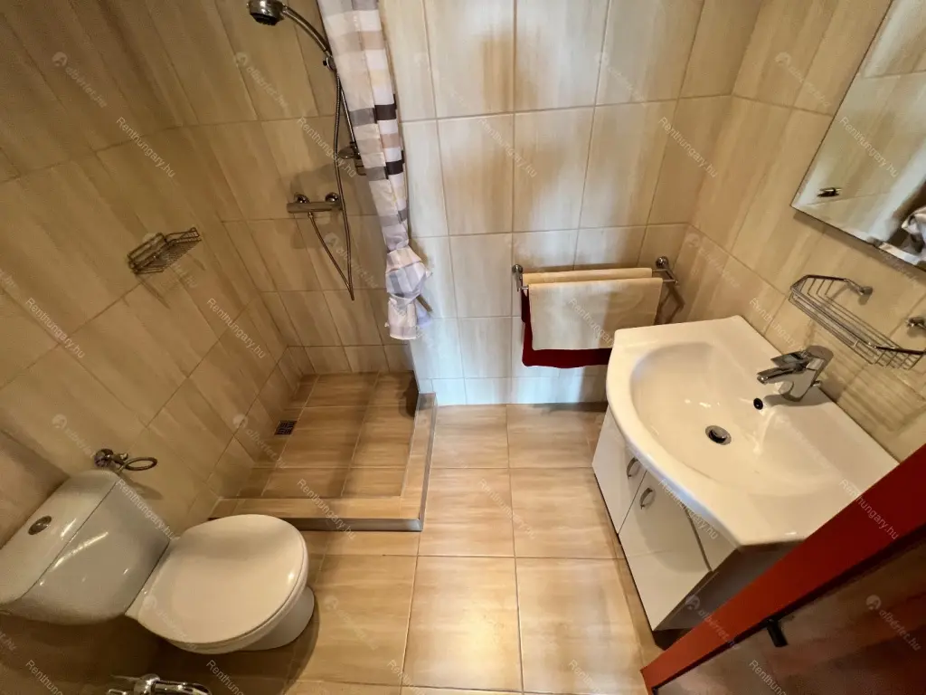 Kiadó albérlet 360000 Ft/hó áron: Budapest, XI. kerület  Lágymányosi utca. Mérete: 72 nm, 3 szobás | Alberlet.hu - 6708518