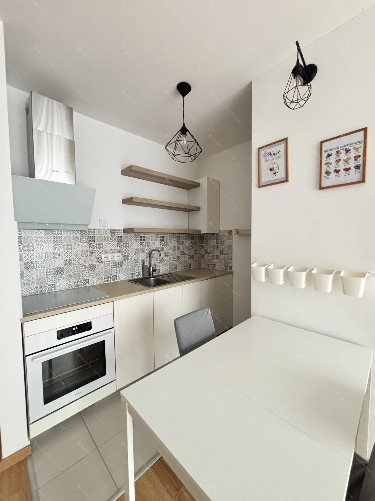 Kiadó albérlet 240000 Ft/hó áron: Budapest, XI. kerület  Medvetalp utca. Mérete: 32 nm, 1 szobás | Alberlet.hu - 6624507