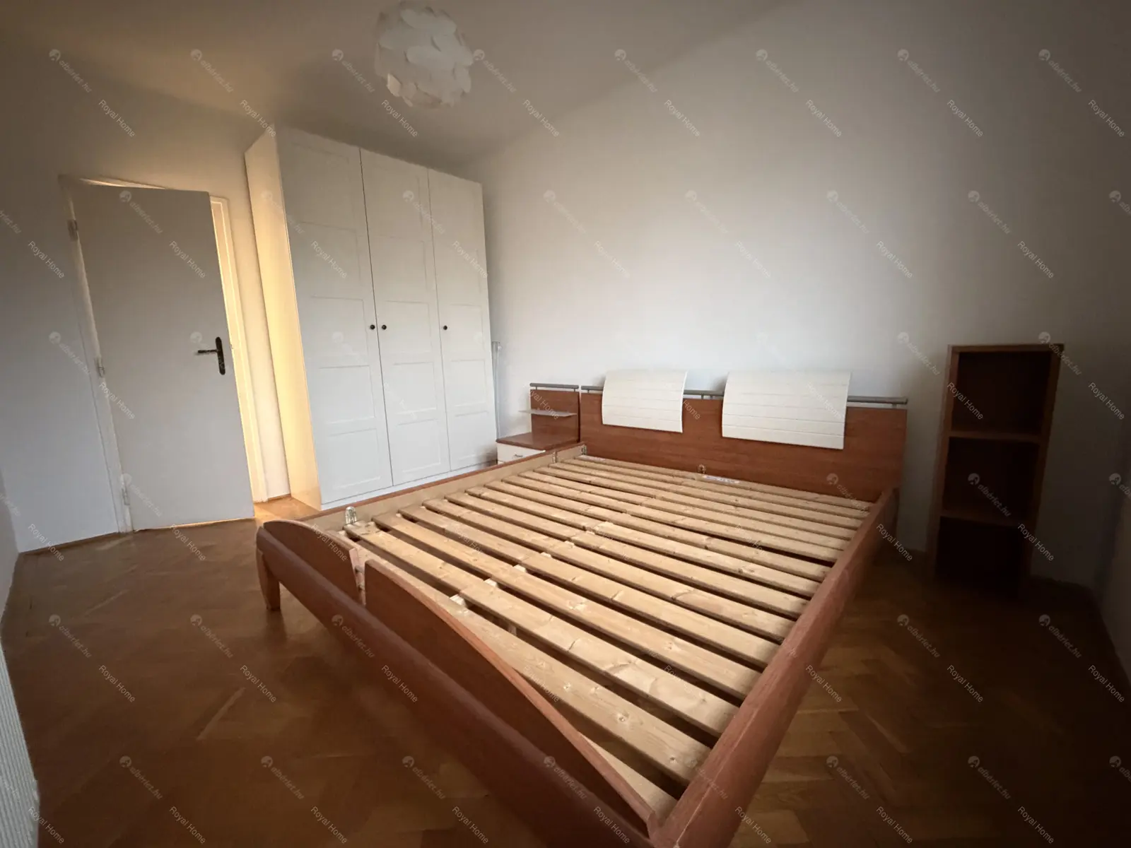 Kiadó albérlet 280000 Ft/hó áron: Budapest, XI. kerület  Ménesi út. Mérete: 54 nm, 2 szobás | Alberlet.hu - 6658109