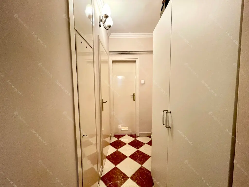 Kiadó albérlet 290000 Ft/hó áron: Budapest, XI. kerület  Ménesi út. Mérete: 60 nm, 2 szobás | Alberlet.hu - 6344974