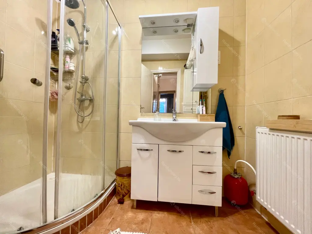 Kiadó albérlet 290000 Ft/hó áron: Budapest, XI. kerület  Ménesi út. Mérete: 60 nm, 2 szobás | Alberlet.hu - 6699412