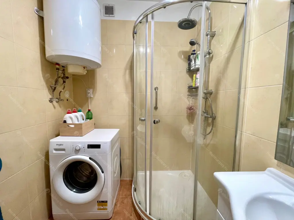 Kiadó albérlet 290000 Ft/hó áron: Budapest, XI. kerület  Ménesi út. Mérete: 60 nm, 2 szobás | Alberlet.hu - 6699413