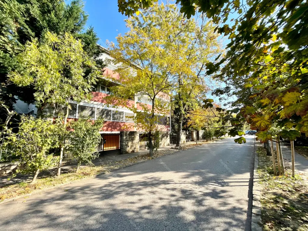 Kiadó albérlet 290000 Ft/hó áron: Budapest, XI. kerület  Ménesi út. Mérete: 60 nm, 2 szobás | Alberlet.hu - 6699422