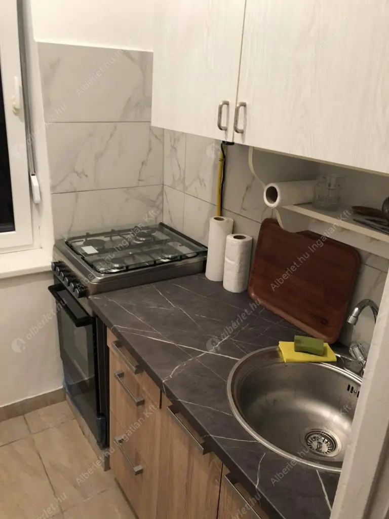 Kiadó albérlet 280000 Ft/hó áron: Budapest, XI. kerület  Ménesi út. Mérete: 64 nm, 2 szobás | Alberlet.hu - 6581703