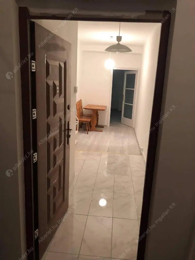 Kiadó albérlet 280000 Ft/hó áron: Budapest, XI. kerület  Ménesi út. Mérete: 64 nm, 2 szobás | Alberlet.hu - 6581706