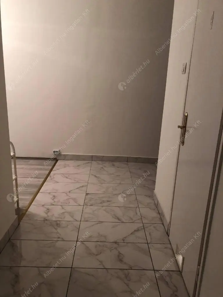 Kiadó albérlet 280000 Ft/hó áron: Budapest, XI. kerület  Ménesi út. Mérete: 64 nm, 2 szobás | Alberlet.hu - 6581707