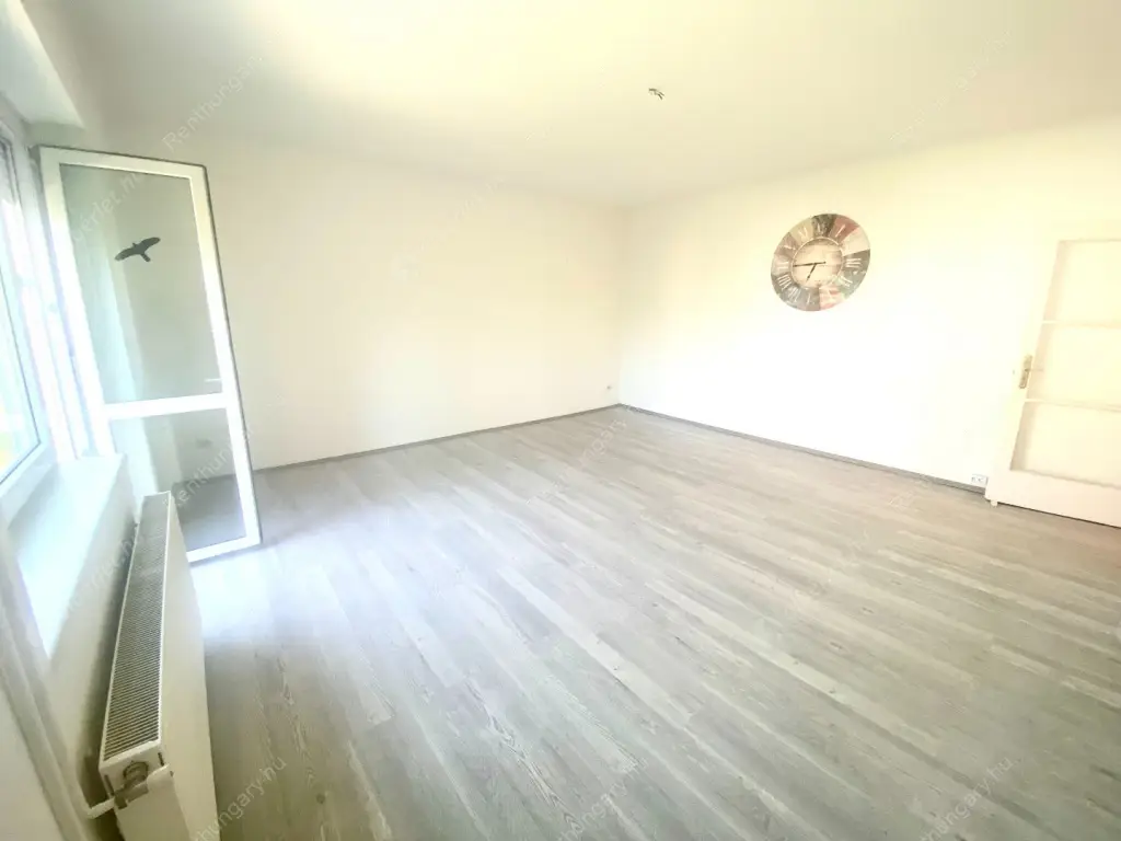 Kiadó albérlet 280000 Ft/hó áron: Budapest, XI. kerület  Ménesi út. Mérete: 65 nm, 2 szobás | Alberlet.hu - 6558005