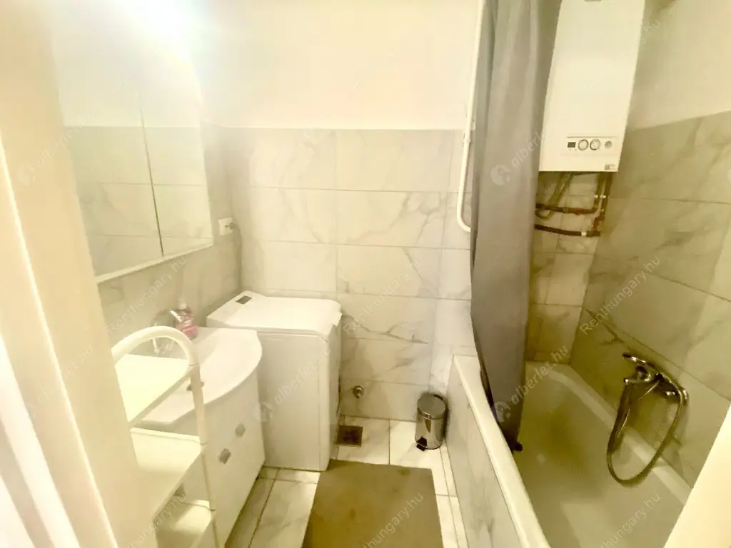 Kiadó albérlet 280000 Ft/hó áron: Budapest, XI. kerület  Ménesi út. Mérete: 65 nm, 2 szobás | Alberlet.hu - 6558008