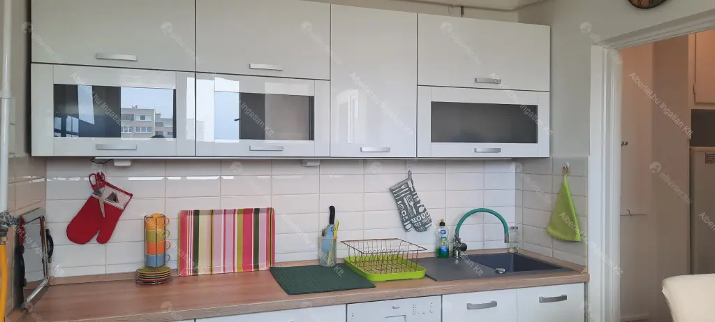 Kiadó albérlet 270000 Ft/hó áron: Budapest, XI. kerület  Menyecske utca. Mérete: 71 nm, 3 szobás | Alberlet.hu - 6665048