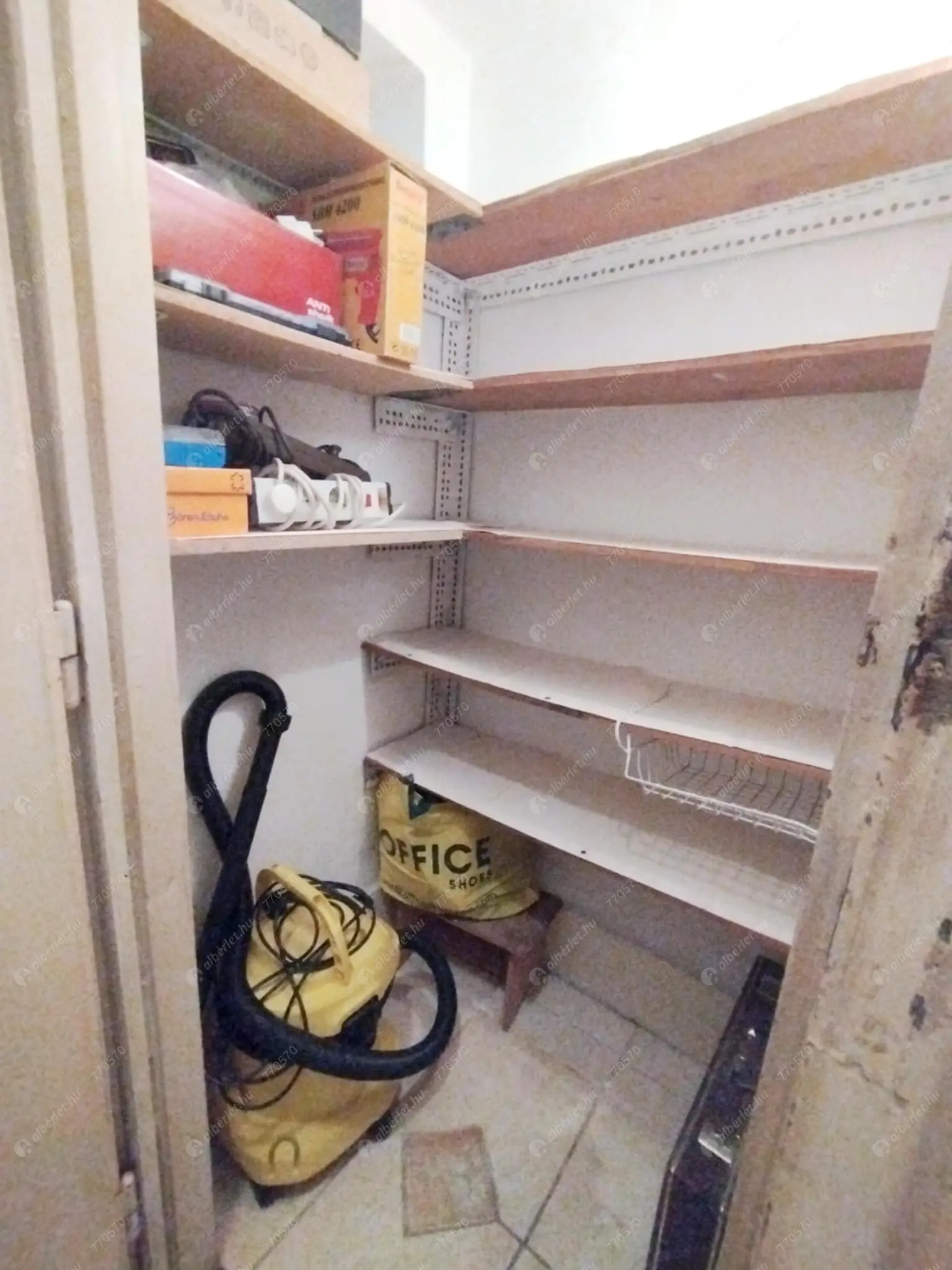 Kiadó albérlet 180000 Ft/hó áron: Budapest, XI. kerület  Mezőkövesd út. Mérete: 34 nm, 1 szobás | Alberlet.hu - 6574672