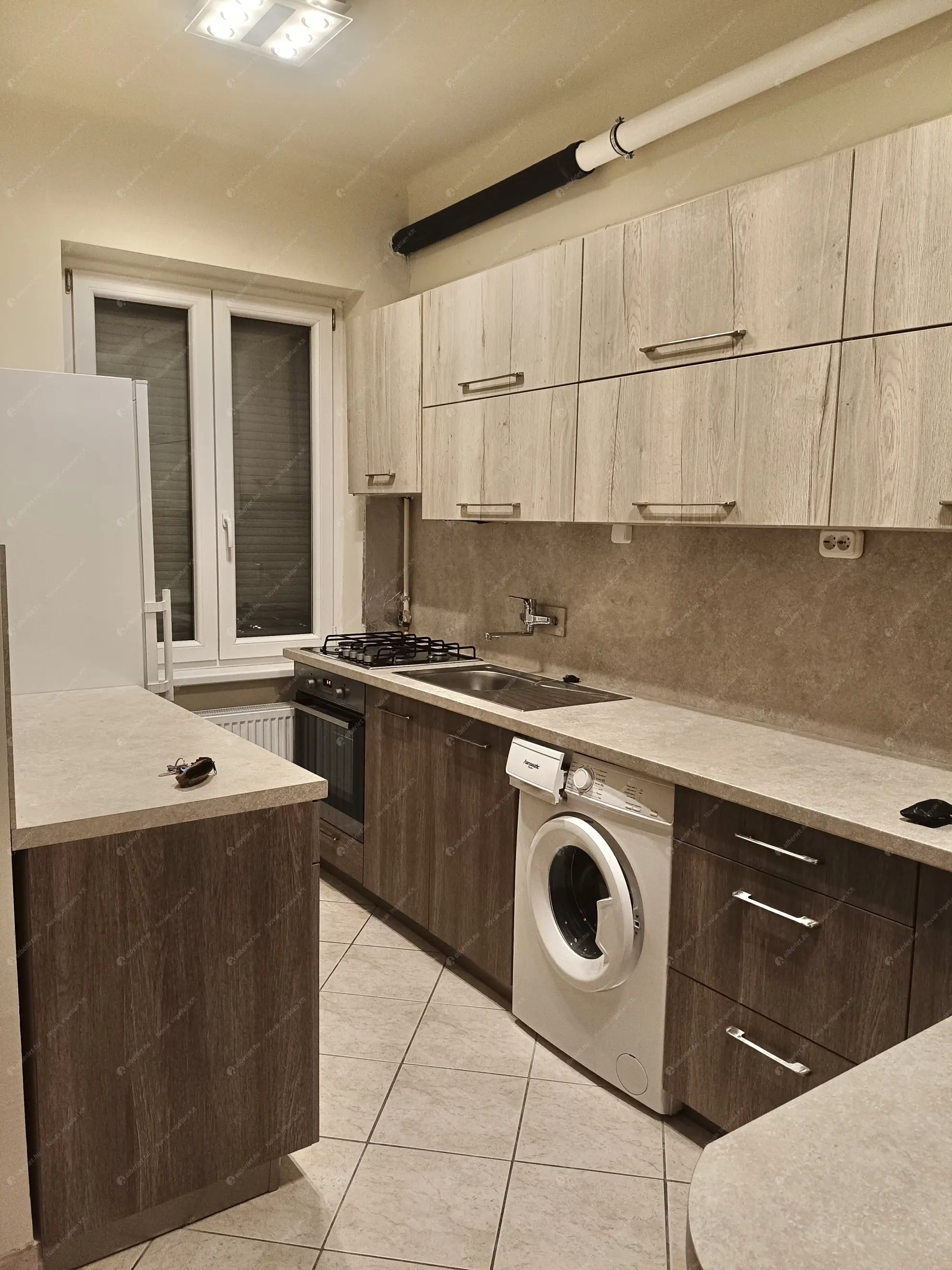 Kiadó albérlet 170000 Ft/hó áron: Budapest, XI. kerület  Mezőkövesd út. Mérete: 34 nm, 1 szobás | Alberlet.hu - 6630593