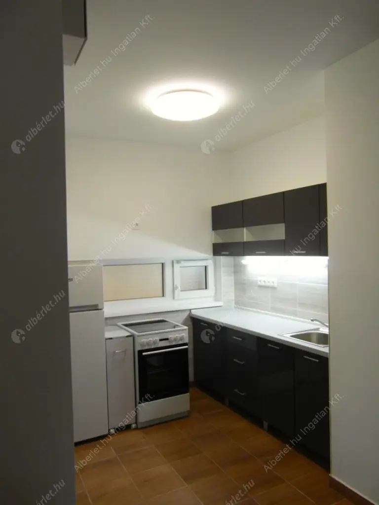 Kiadó albérlet 260000 Ft/hó áron: Budapest, XI. kerület  Mezőkövesd út. Mérete: 56 nm, 2 szobás | Alberlet.hu - 5831567