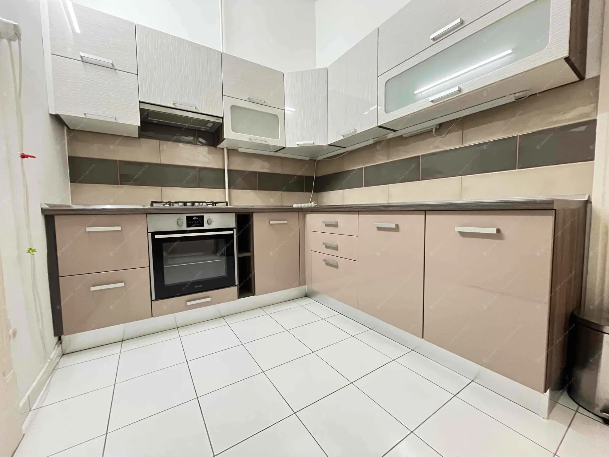 Kiadó albérlet 280000 Ft/hó áron: Budapest, XI. kerület  Móricz Zsigmond körtér. Mérete: 67 nm, 3 szobás | Alberlet.hu - 6631217