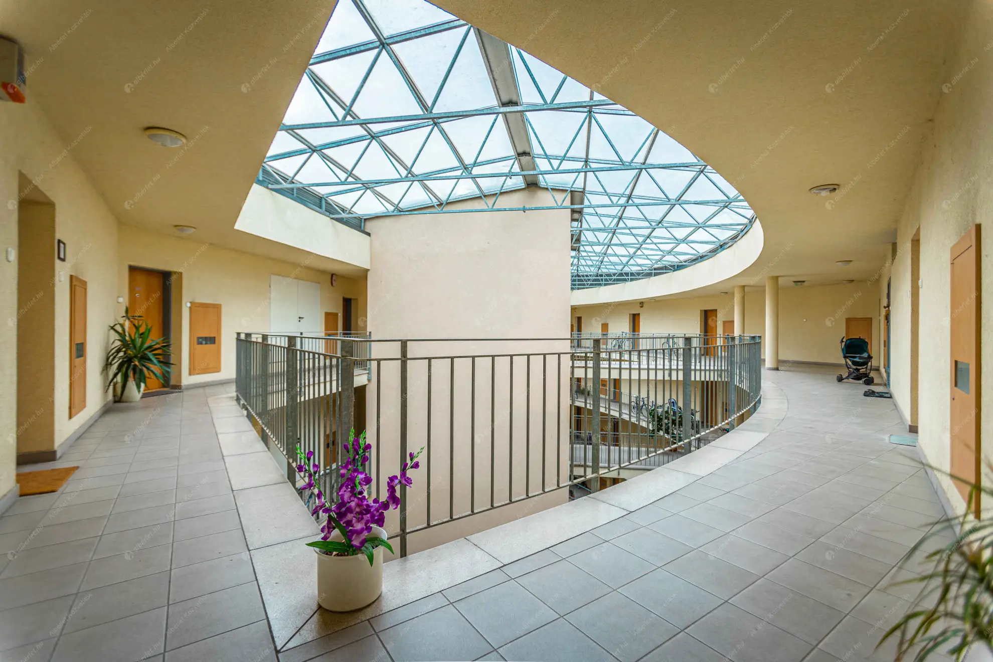 Kiadó albérlet 360000 Ft/hó áron: Budapest, XI. kerület  Nádorliget utca. Mérete: 54 nm, 2 szobás | Alberlet.hu - 6581217