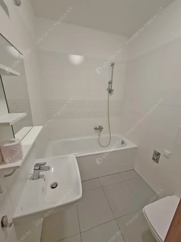 Kiadó albérlet 270000 Ft/hó áron: Budapest, XI. kerület  Nagyszeben út. Mérete: 34 nm, 2 szobás | Alberlet.hu - 6604292