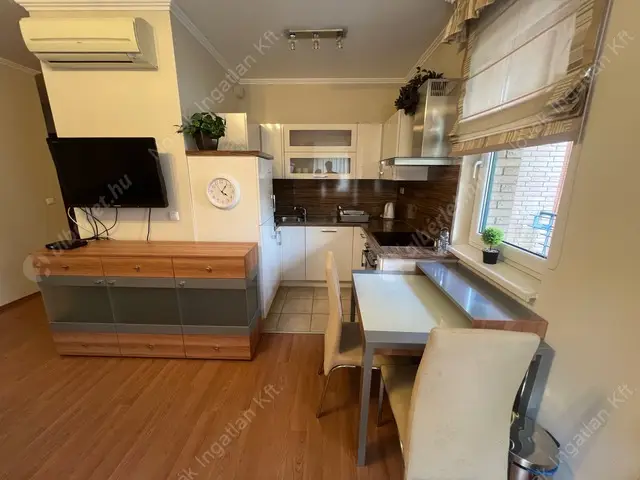 Kiadó albérlet 345000 Ft/hó áron: Budapest, XI. kerület  Nagyszeben út. Mérete: 60 nm, 3 szobás | Alberlet.hu - 6478938