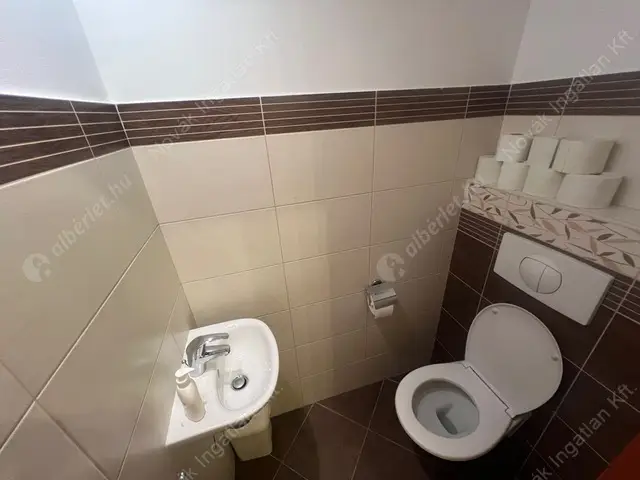 Kiadó albérlet 345000 Ft/hó áron: Budapest, XI. kerület  Nagyszeben út. Mérete: 60 nm, 3 szobás | Alberlet.hu - 6478943