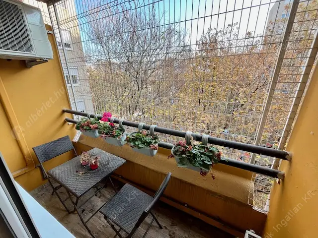 Kiadó albérlet 280000 Ft/hó áron: Budapest, XI. kerület  Neszmélyi út. Mérete: 55 nm, 3 szobás | Alberlet.hu - 6574353