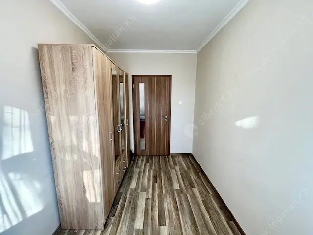 Kiadó albérlet 280000 Ft/hó áron: Budapest, XI. kerület  Neszmélyi út. Mérete: 55 nm, 3 szobás | Alberlet.hu - 6574358