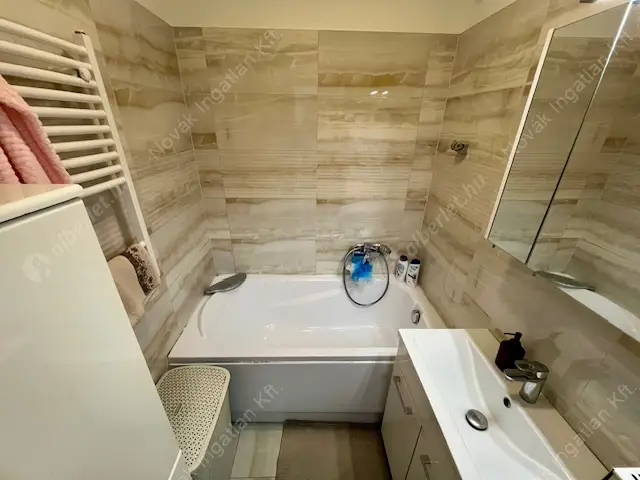 Kiadó albérlet 280000 Ft/hó áron: Budapest, XI. kerület  Neszmélyi út. Mérete: 55 nm, 3 szobás | Alberlet.hu - 6574362