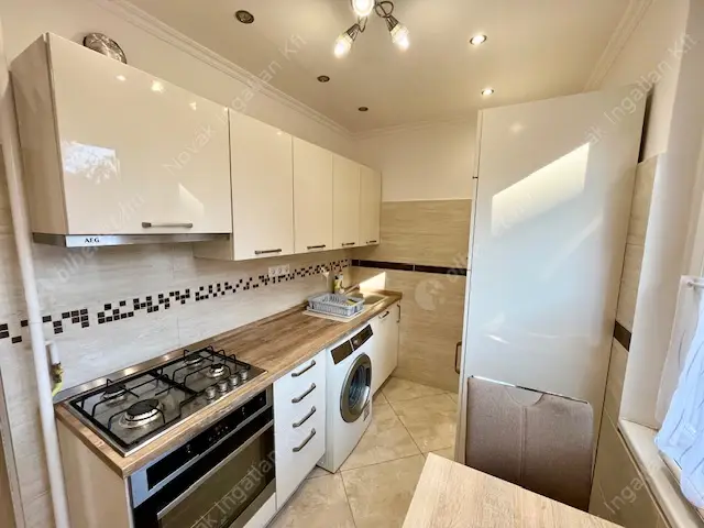 Kiadó albérlet 280000 Ft/hó áron: Budapest, XI. kerület  Neszmélyi út. Mérete: 55 nm, 3 szobás | Alberlet.hu - 6574370