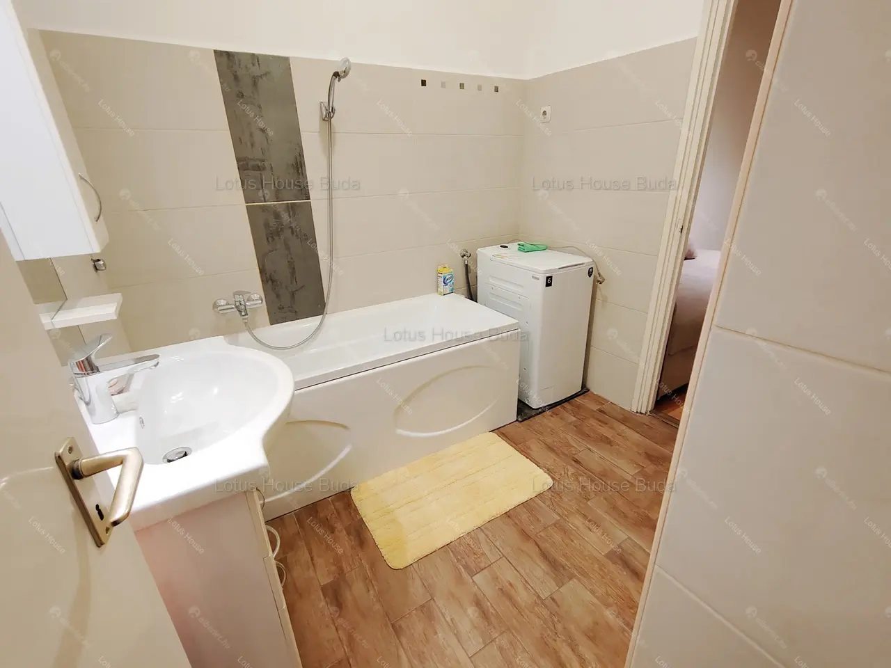 Kiadó albérlet 350000 Ft/hó áron: Budapest, XI. kerület  Október huszonharmadika utca. Mérete: 68 nm, 3 szobás | Alberlet.hu - 6645877