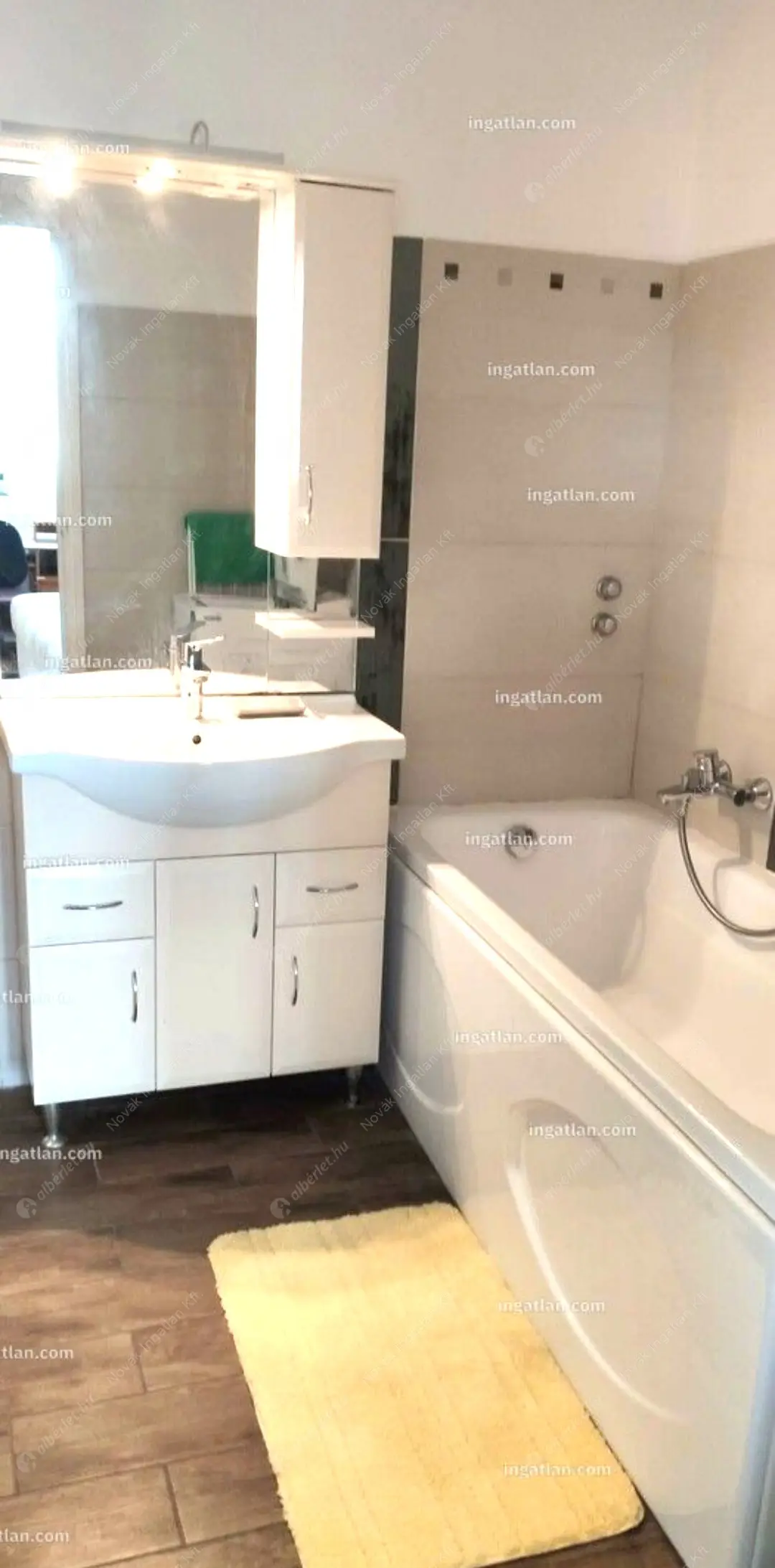 Kiadó albérlet 350000 Ft/hó áron: Budapest, XI. kerület  Október huszonharmadika utca. Mérete: 79 nm, 3 szobás | Alberlet.hu - 6629309