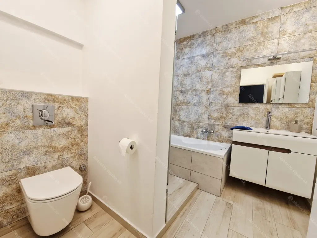 Kiadó albérlet 395000 Ft/hó áron: Budapest, XI. kerület  Ormay Norbert utca. Mérete: 70 nm, 3 szobás | Alberlet.hu - 6700477