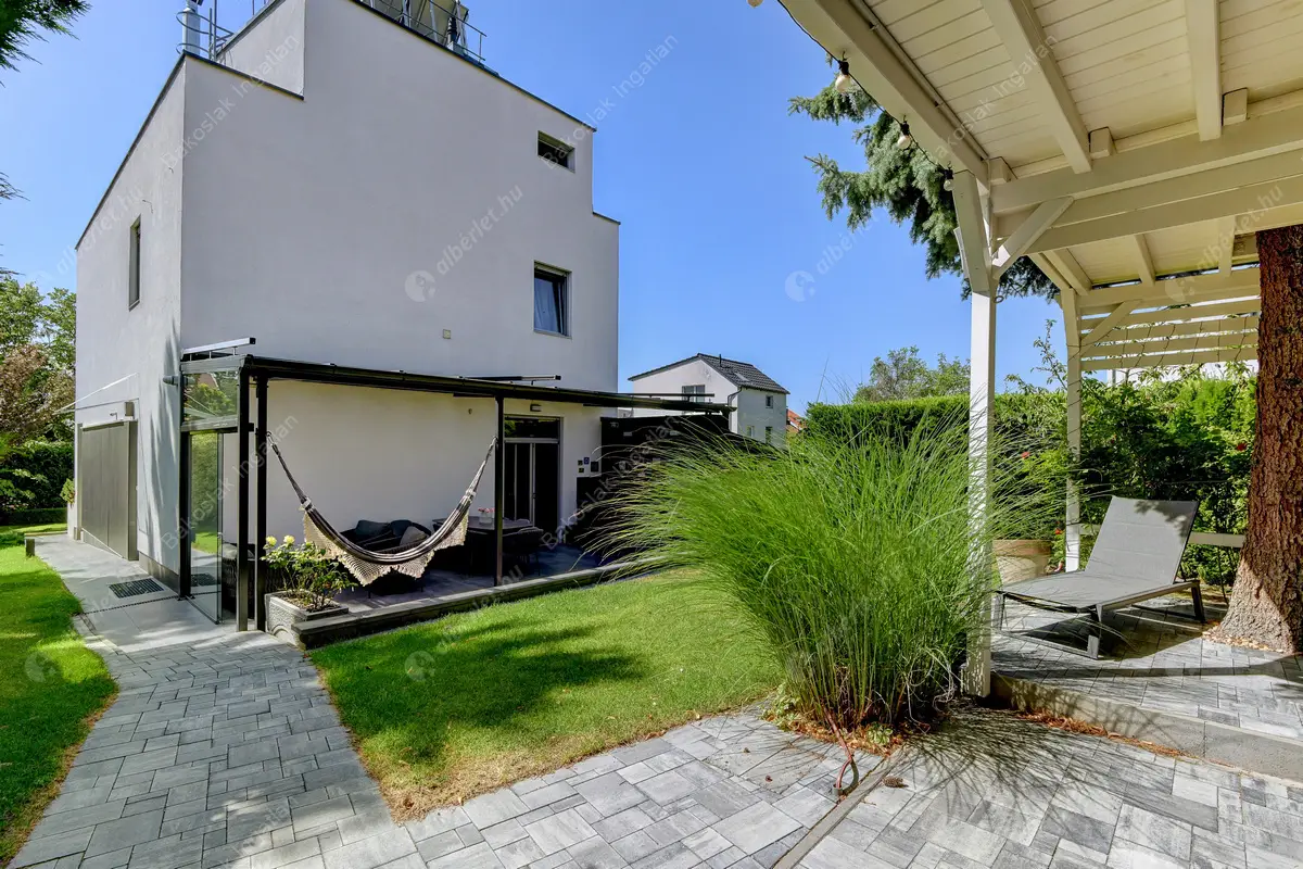 Kiadó albérlet 1748000 Ft/hó áron: Budapest, XI. kerület  Õrség utca. Mérete: 190 nm, 5 szobás | Alberlet.hu - 6554649