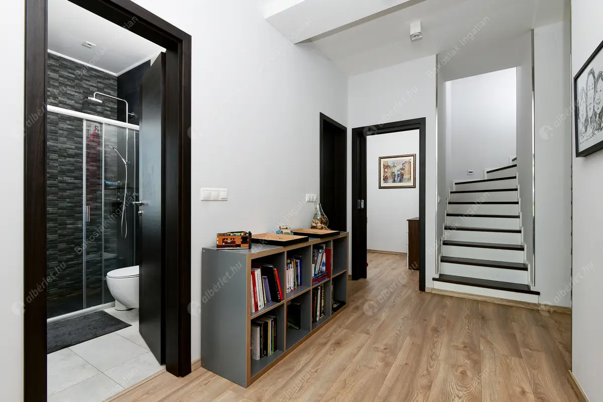 Kiadó albérlet 1748000 Ft/hó áron: Budapest, XI. kerület  Õrség utca. Mérete: 190 nm, 5 szobás | Alberlet.hu - 6554655