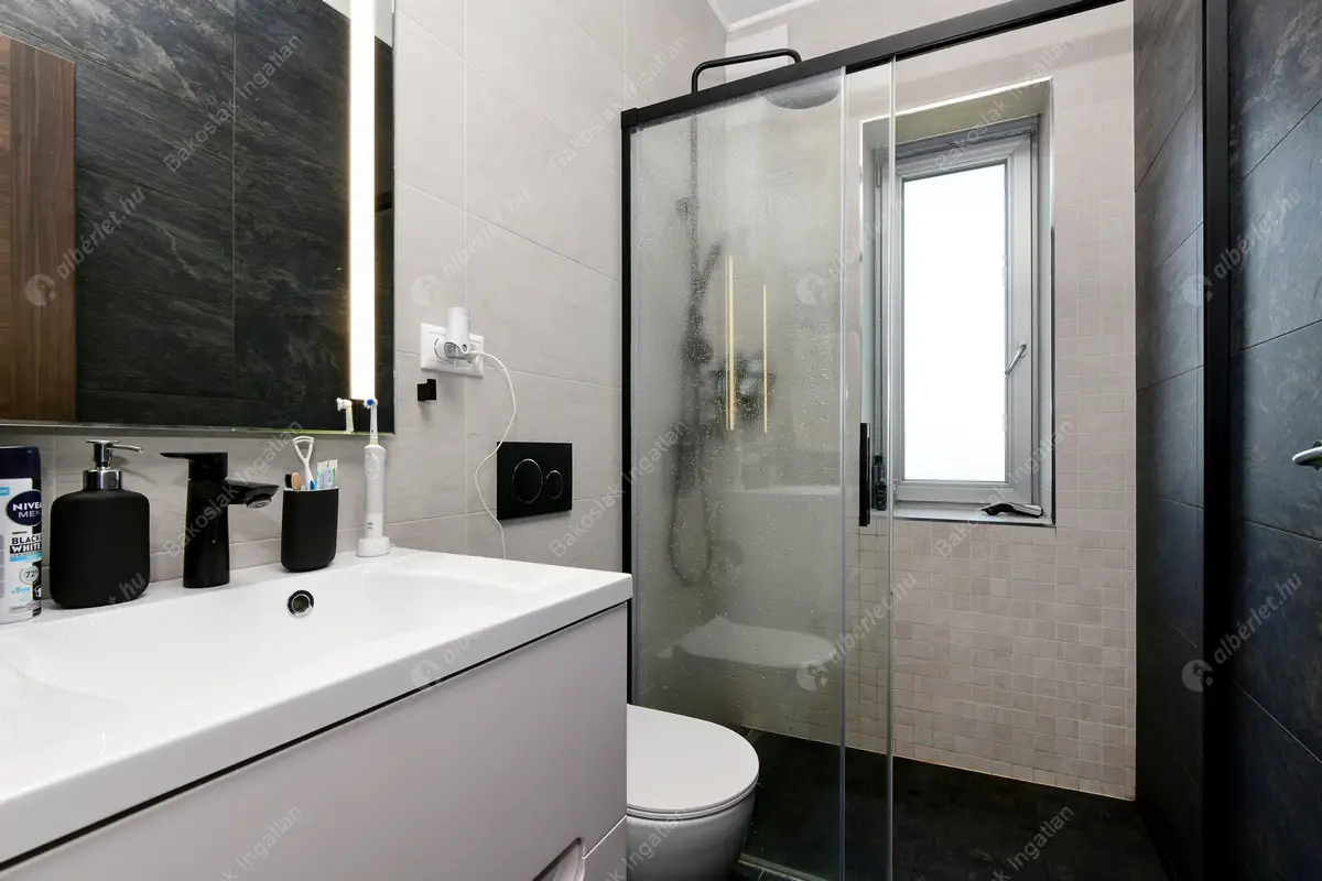 Kiadó albérlet 1748000 Ft/hó áron: Budapest, XI. kerület  Õrség utca. Mérete: 190 nm, 5 szobás | Alberlet.hu - 6554656