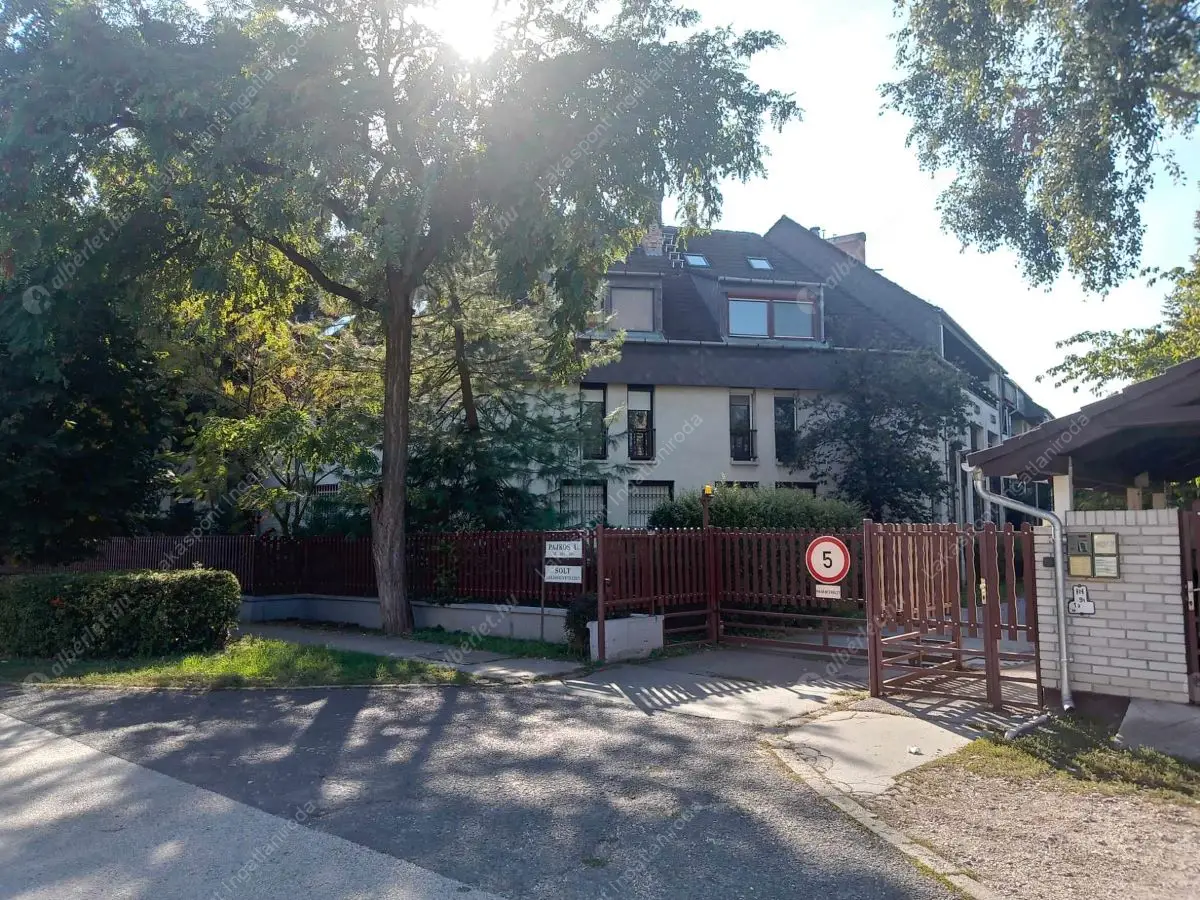 Kiadó albérlet 290000 Ft/hó áron: Budapest, XI. kerület  Pajkos utca. Mérete: 75 nm, 3 szobás | Alberlet.hu - 6634328