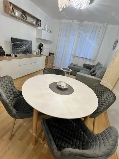 Kiadó albérlet 280000 Ft/hó áron: Budapest, XI. kerület  Péterhegyi út. Mérete: 43 nm, 2 szobás | Alberlet.hu - 6694708