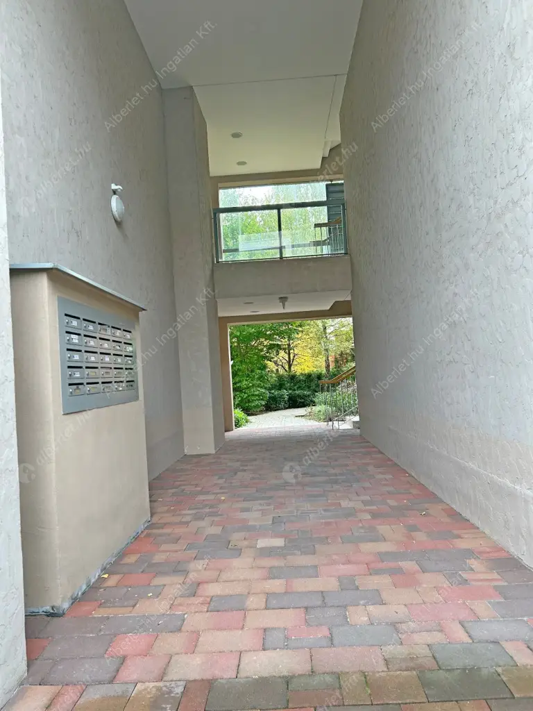 Kiadó albérlet 455000 Ft/hó áron: Budapest, XI. kerület  Povl Bang-Jensen utca. Mérete: 74 nm, 3 szobás | Alberlet.hu - 6607374