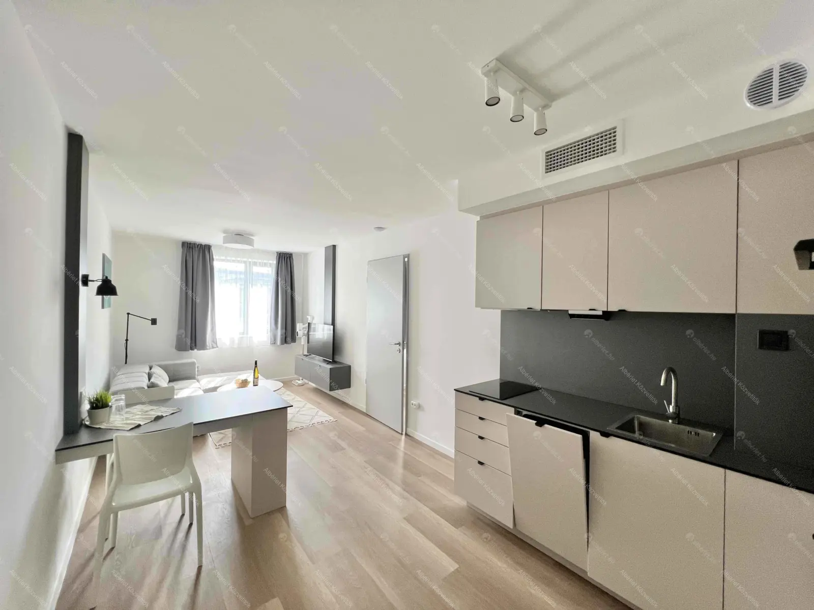 Kiadó albérlet 275000 Ft/hó áron: Budapest, XI. kerület  Prielle Kornélia utca. Mérete: 36 nm, 1 szobás | Alberlet.hu - 6695931