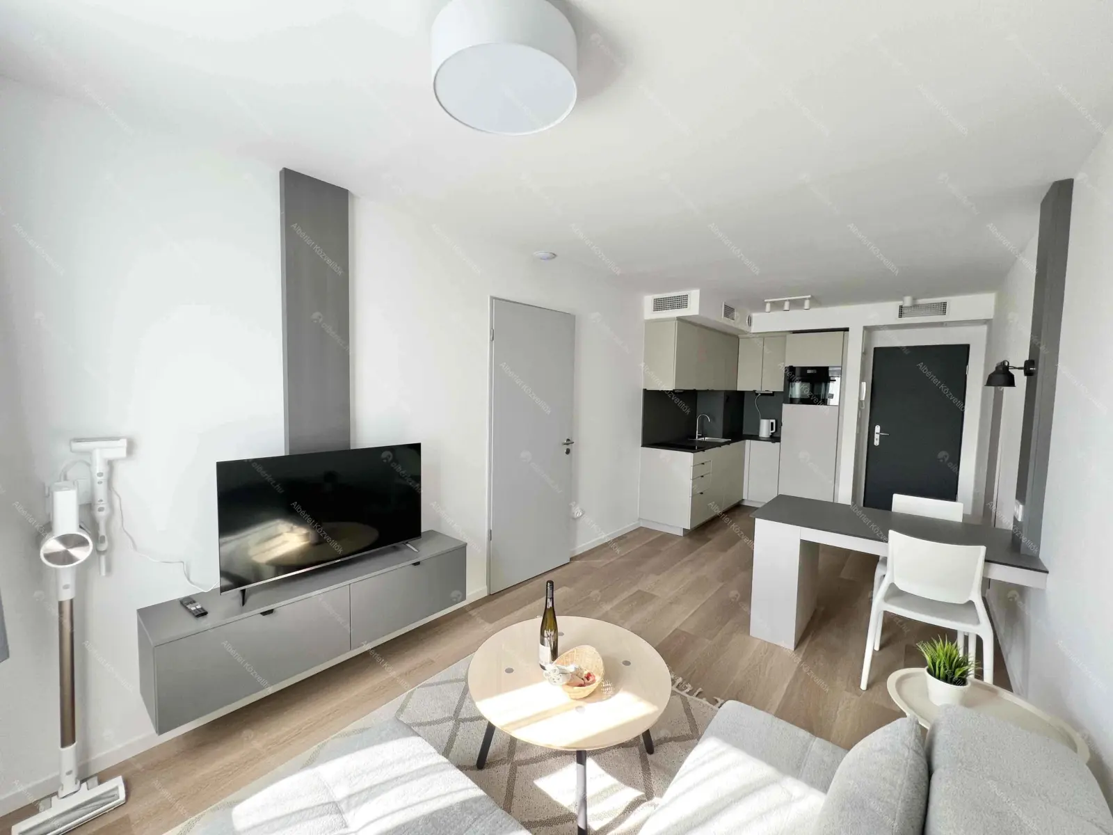 Kiadó albérlet 275000 Ft/hó áron: Budapest, XI. kerület  Prielle Kornélia utca. Mérete: 36 nm, 1 szobás | Alberlet.hu - 6695935