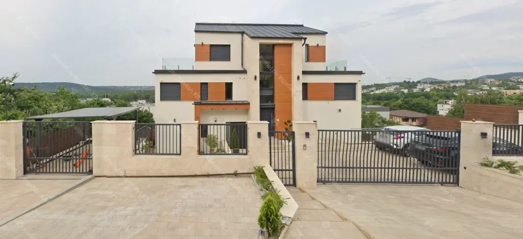 Kiadó albérlet 1100000 Ft/hó áron: Budapest, XI. kerület  Rétkerülő út. Mérete: 117 nm, 4 szobás | Alberlet.hu - 6656087