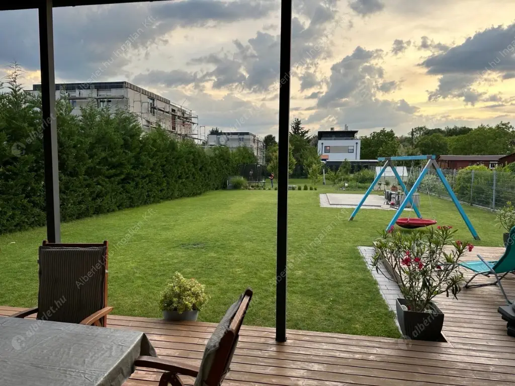 Kiadó albérlet 1675000 Ft/hó áron: Budapest, XI. kerület  Rupphegyi út. Mérete: 217 nm, 5 szobás | Alberlet.hu - 6559529