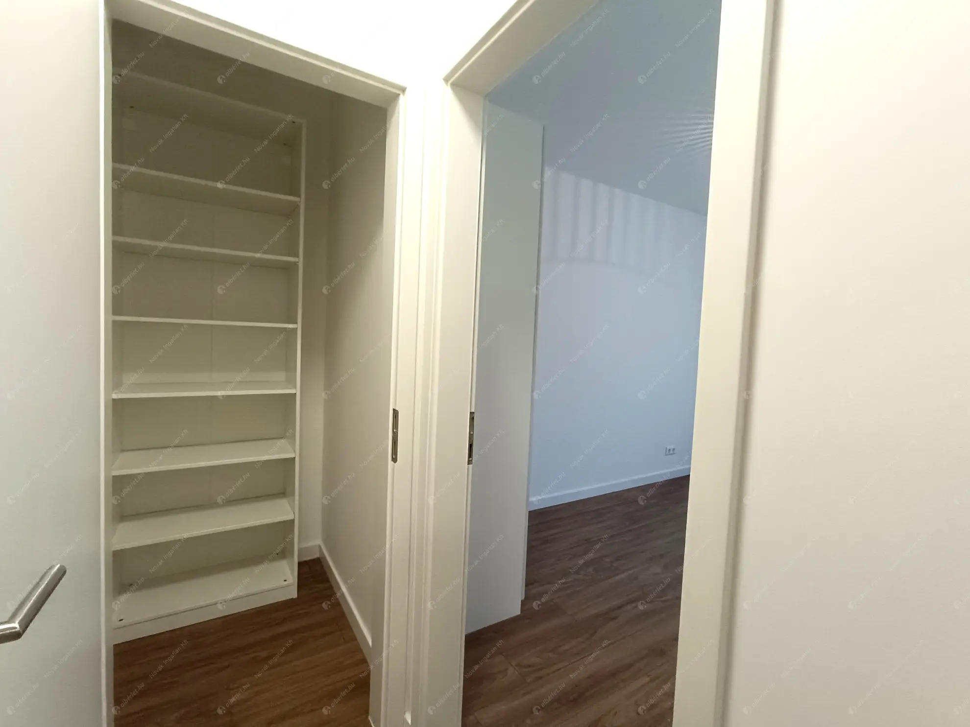 Kiadó albérlet 330000 Ft/hó áron: Budapest, XI. kerület  Rupphegyi út. Mérete: 45 nm, 2 szobás | Alberlet.hu - 6572078