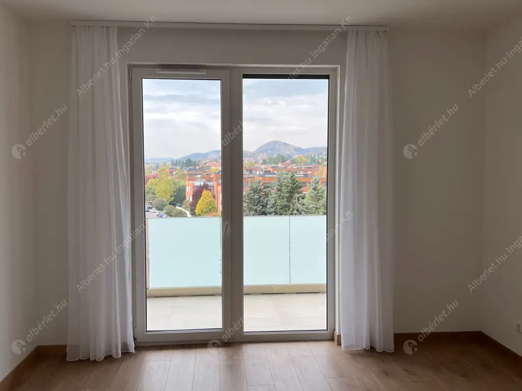 Kiadó albérlet 520000 Ft/hó áron: Budapest, XI. kerület  Rupphegyi út. Mérete: 68 nm, 3 szobás | Alberlet.hu - 6581348
