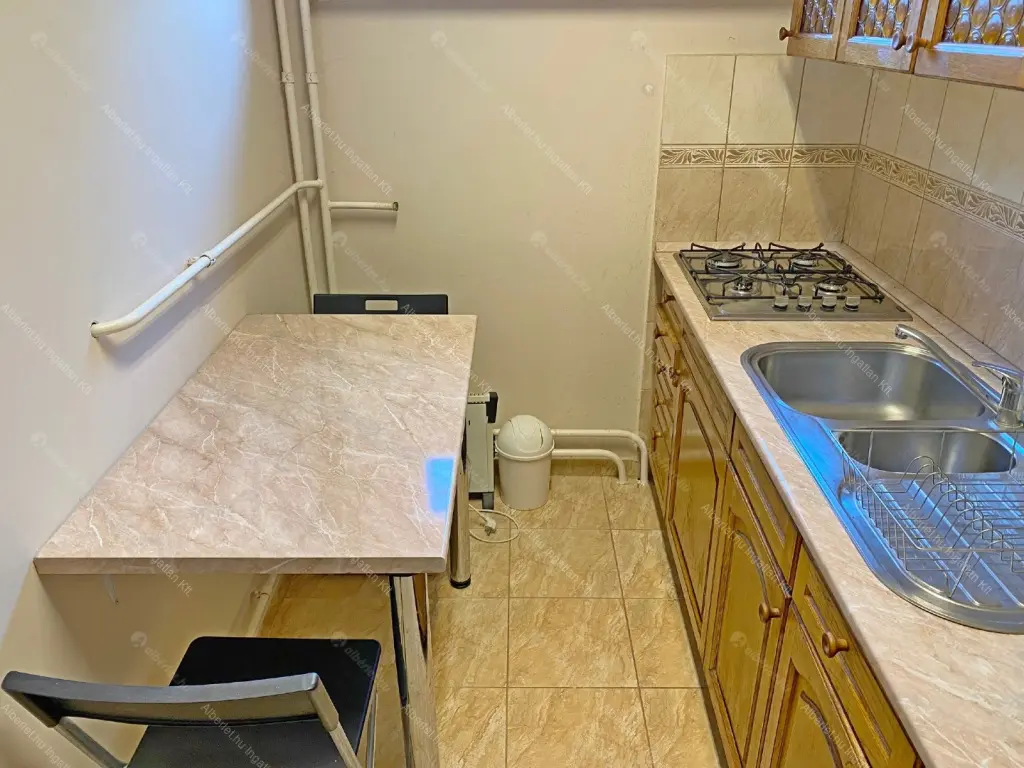 Kiadó albérlet 200000 Ft/hó áron: Budapest, XI. kerület  Sáfrány utca. Mérete: 32 nm, 1 szobás | Alberlet.hu - 6696058